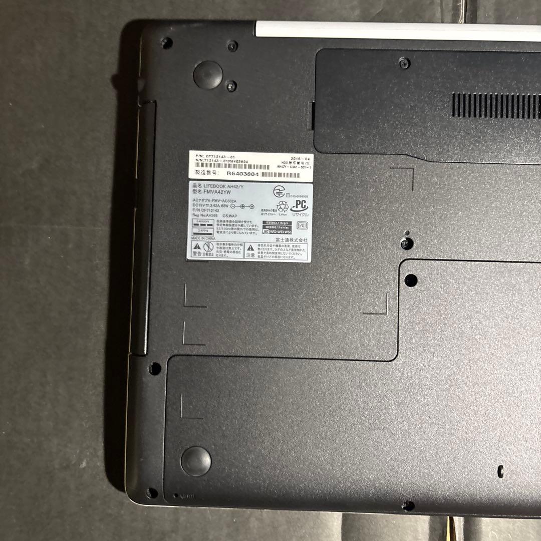 FujitsuノートPC FMVA42YW LIFEBOOKシリーズ ジャンク⭐︎