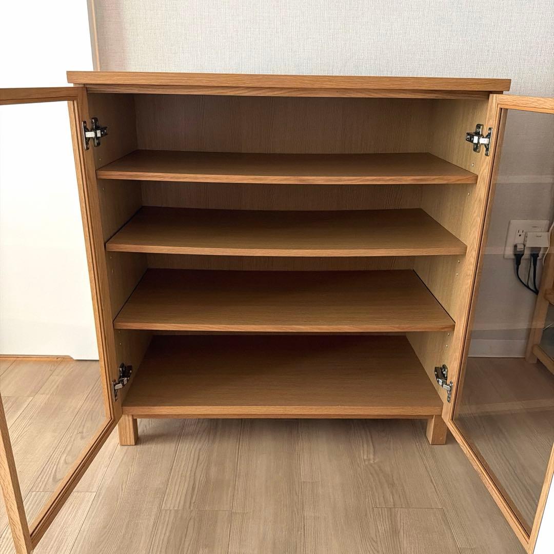 無印良品 木製キャビネット ガラス扉 脚付き　オーク突板　説明書あり