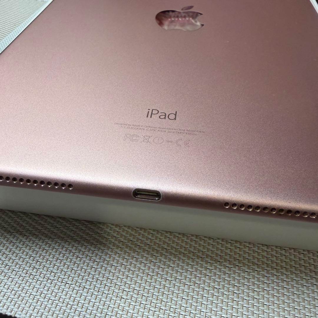 iPad Pro 9.7インチ Wi-Fiモデル 32GBローズゴールド