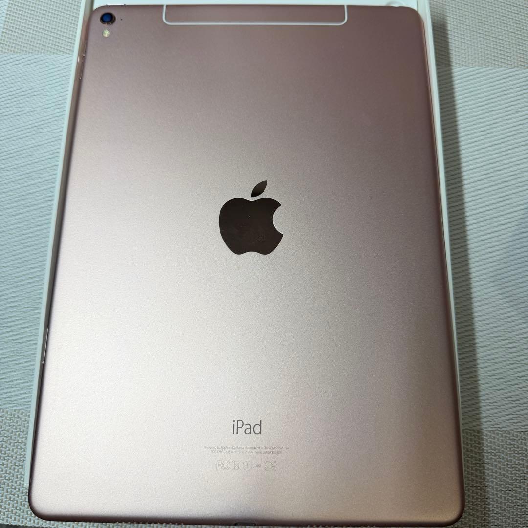 iPad Pro 9.7インチ Wi-Fiモデル 32GBローズゴールド