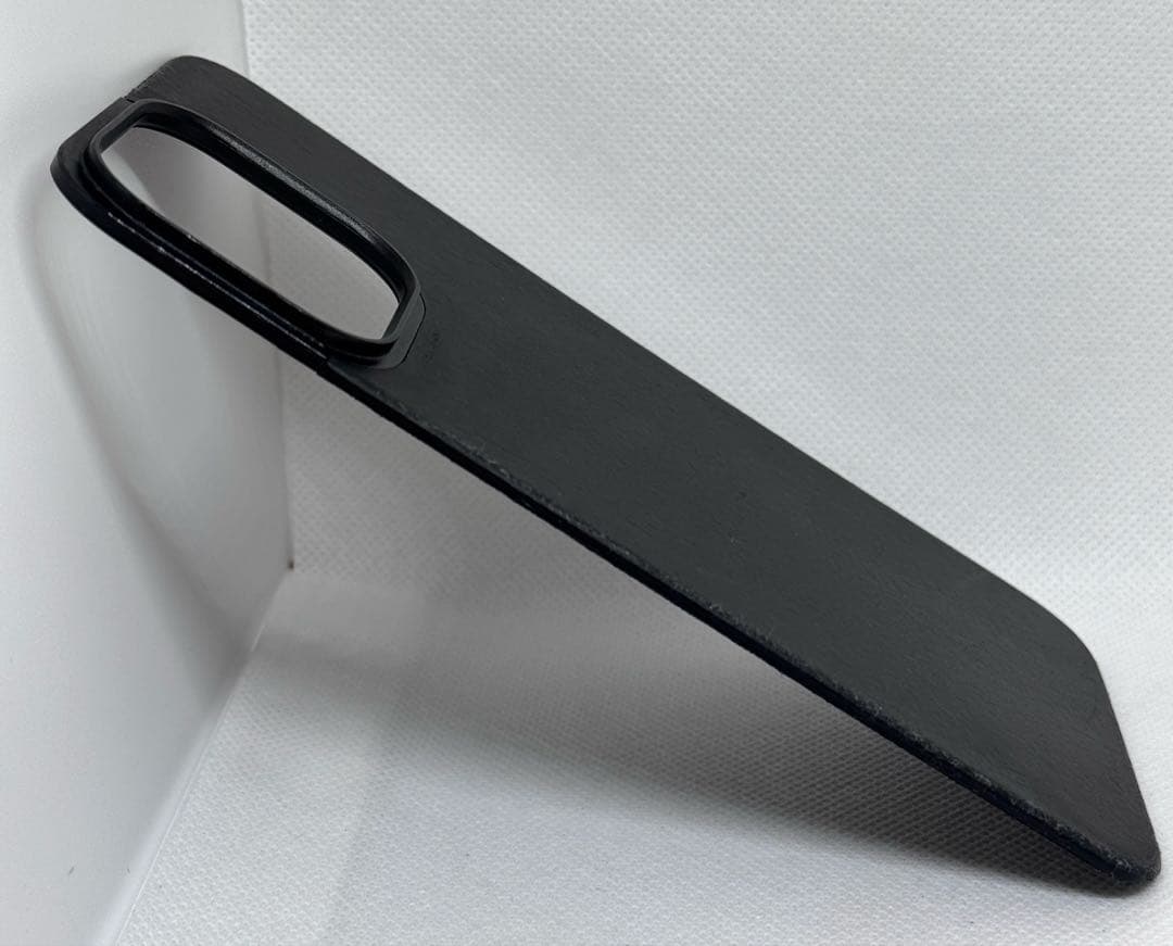 iPhoneアクセサリー NOMAD Magnetic Leather Back 15proMax