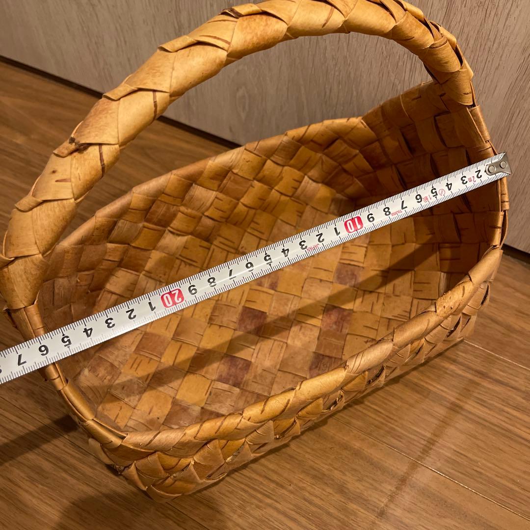 1点のみ！ロシア　白樺作家　イリーナ　ワンハンドルつきのかご　入荷は今後無し