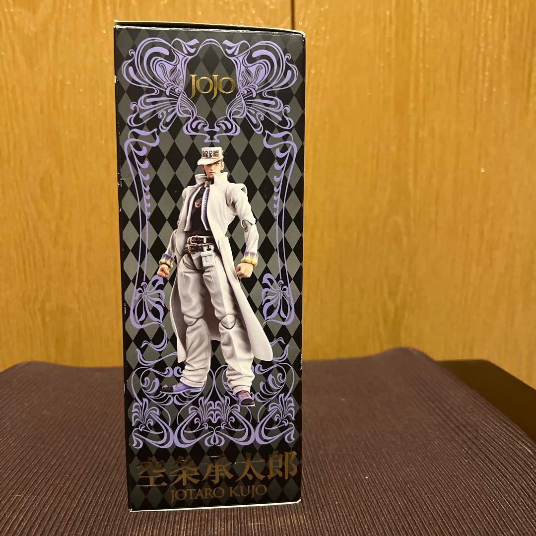 ジョジョの奇妙な冒険 空条承太郎 フィギュア