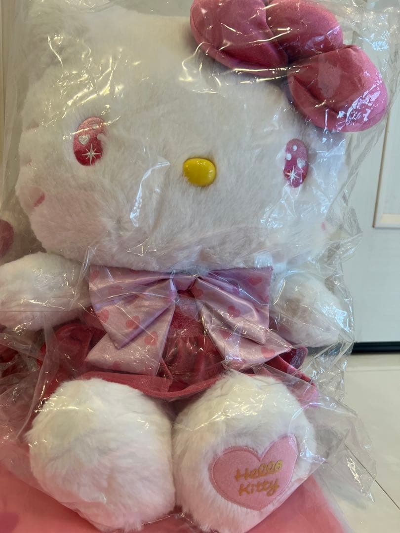 サンリオ　キティちゃん　ぬいぐるみ