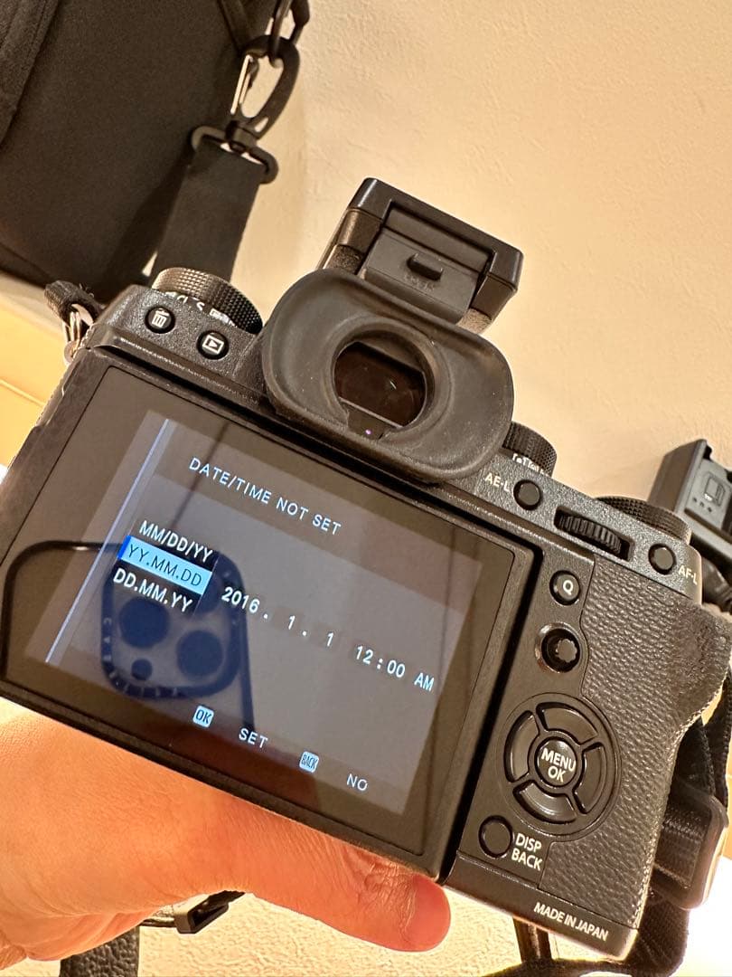 美品 FUJIFILM X-T2 ブラックボディミラーレスカメラ お値下げOK⭕️