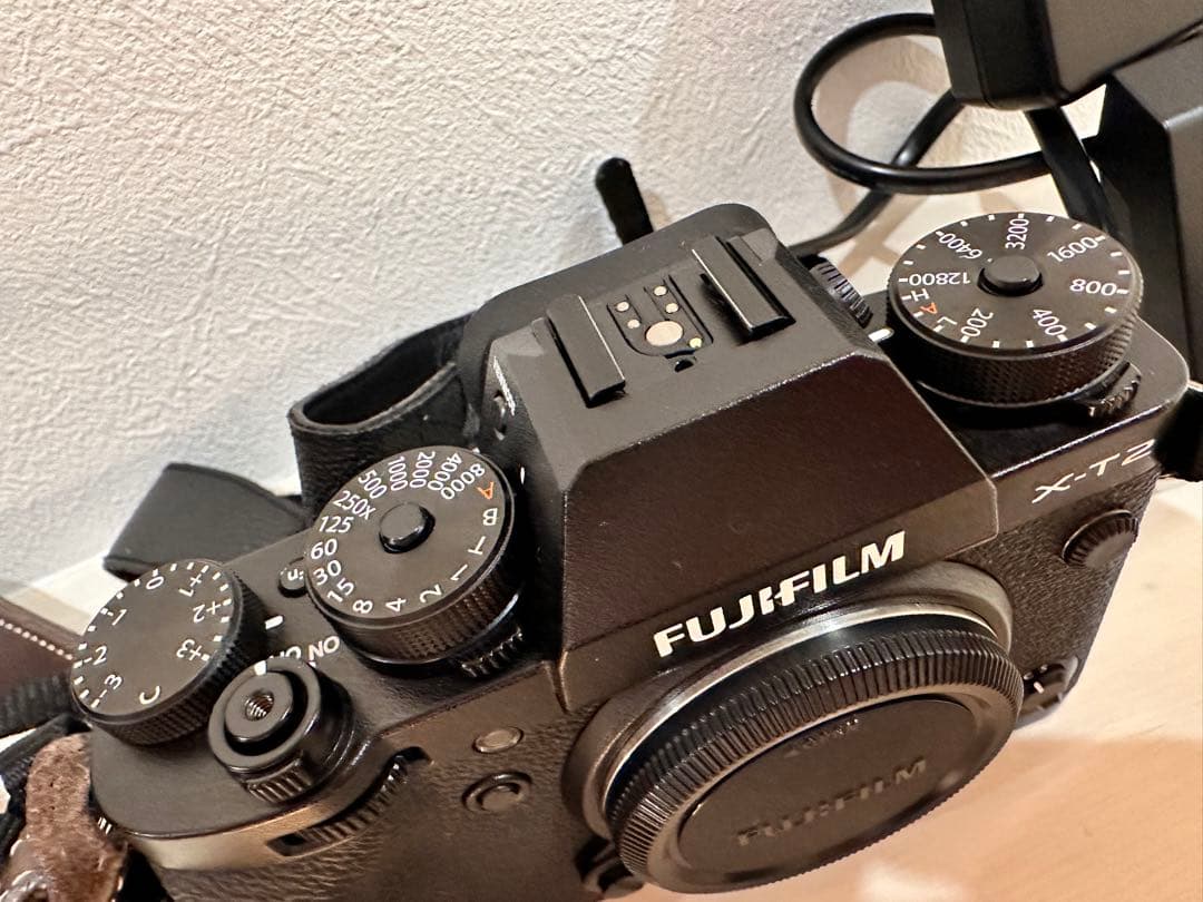 美品 FUJIFILM X-T2 ブラックボディミラーレスカメラ お値下げOK⭕️