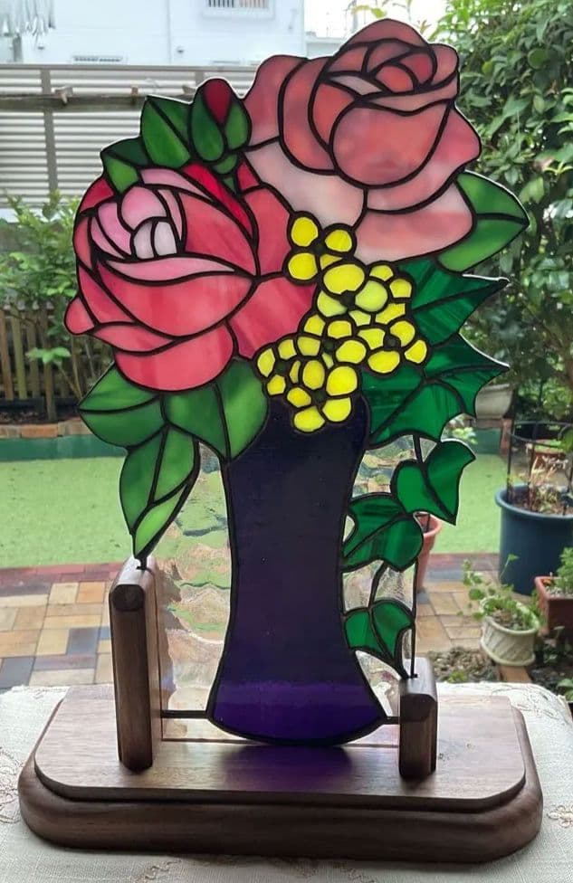 ステンドグラスパネル　薔薇にアイビーを添えて