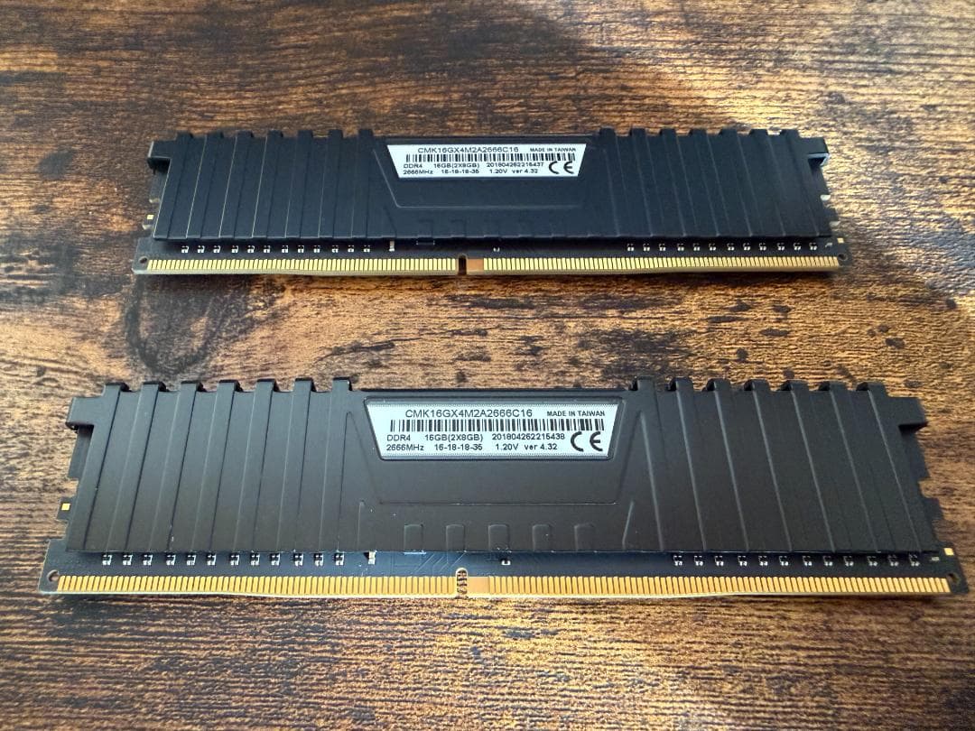 Vengeance LPX DDR4 メモリー