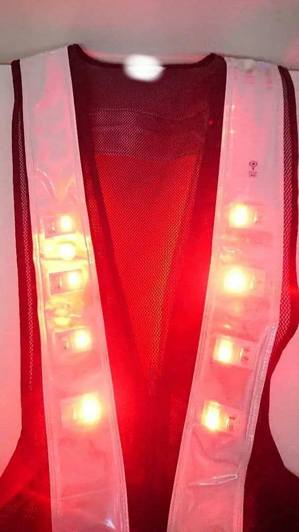 夜光ベスト赤色LED 前照灯付き