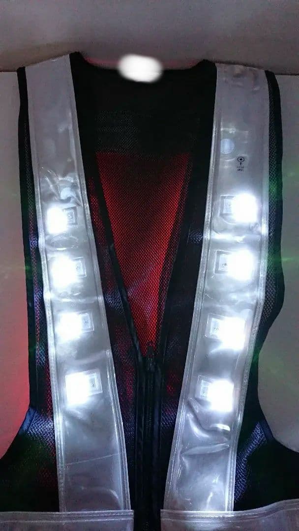 夜光ベスト赤色LED 前照灯付き