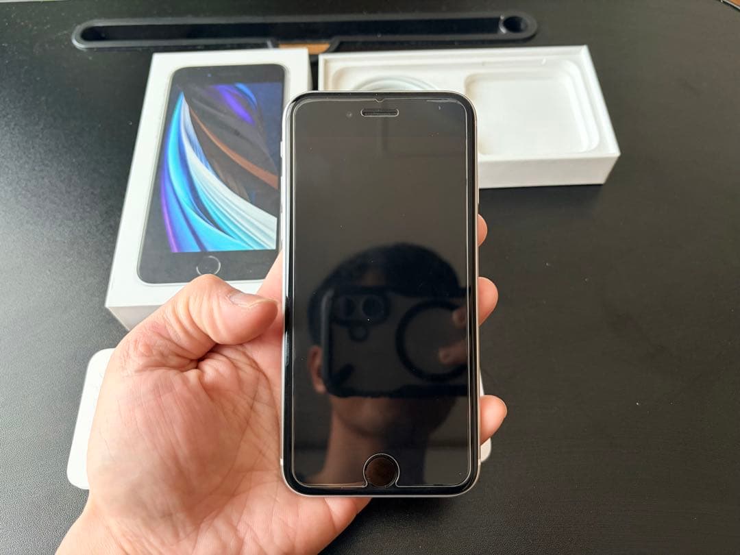 状態非常に良好！iPhone SE（第2世代）