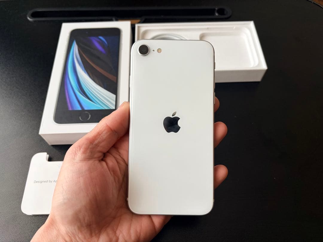 状態非常に良好！iPhone SE（第2世代）