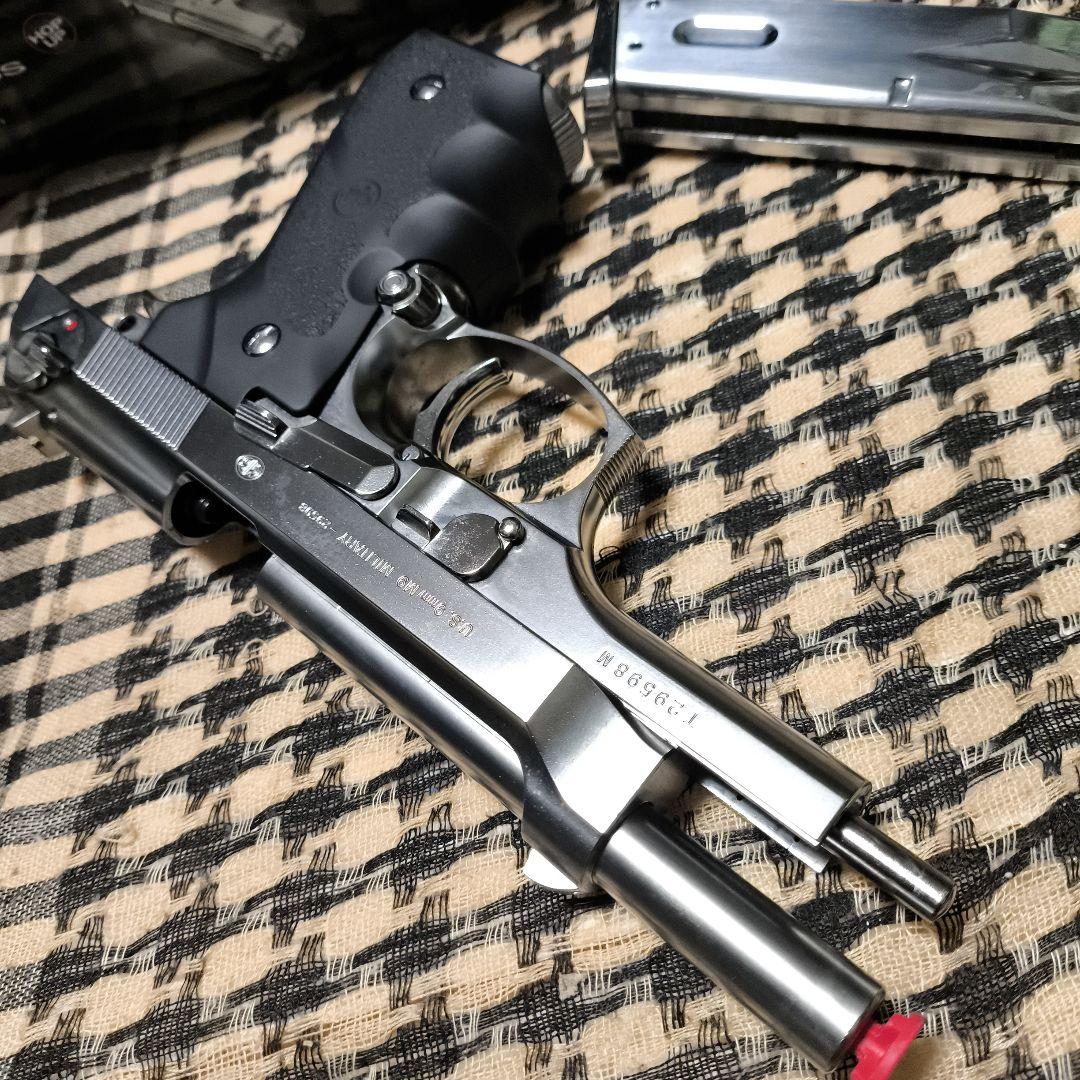 1 東京マルイ製　M92F　クロームステンレスモデル　状態良好品