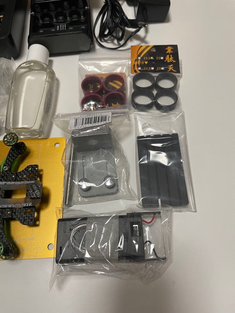 ミニ四駆 セット売り MSフレキ フルカーボンCNC加工ローラー 充電器