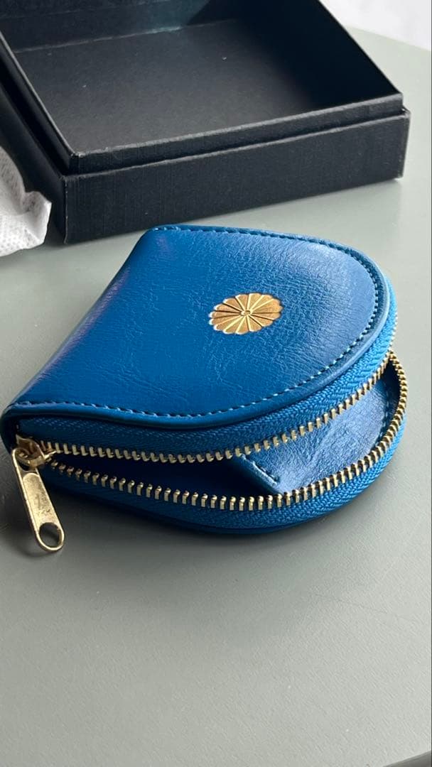 皇居限定販売　馬蹄型レザー小銭入れ 小銭ケース　菊葉文化協会