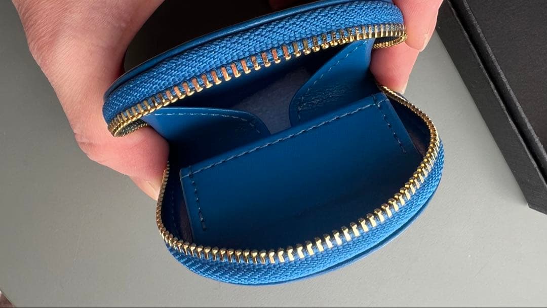 皇居限定販売　馬蹄型レザー小銭入れ 小銭ケース　菊葉文化協会