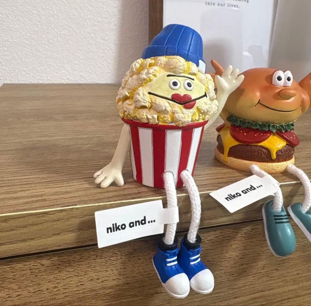 ニコアンド BOP TUNE RECORDS コラボ お座りオブジェ