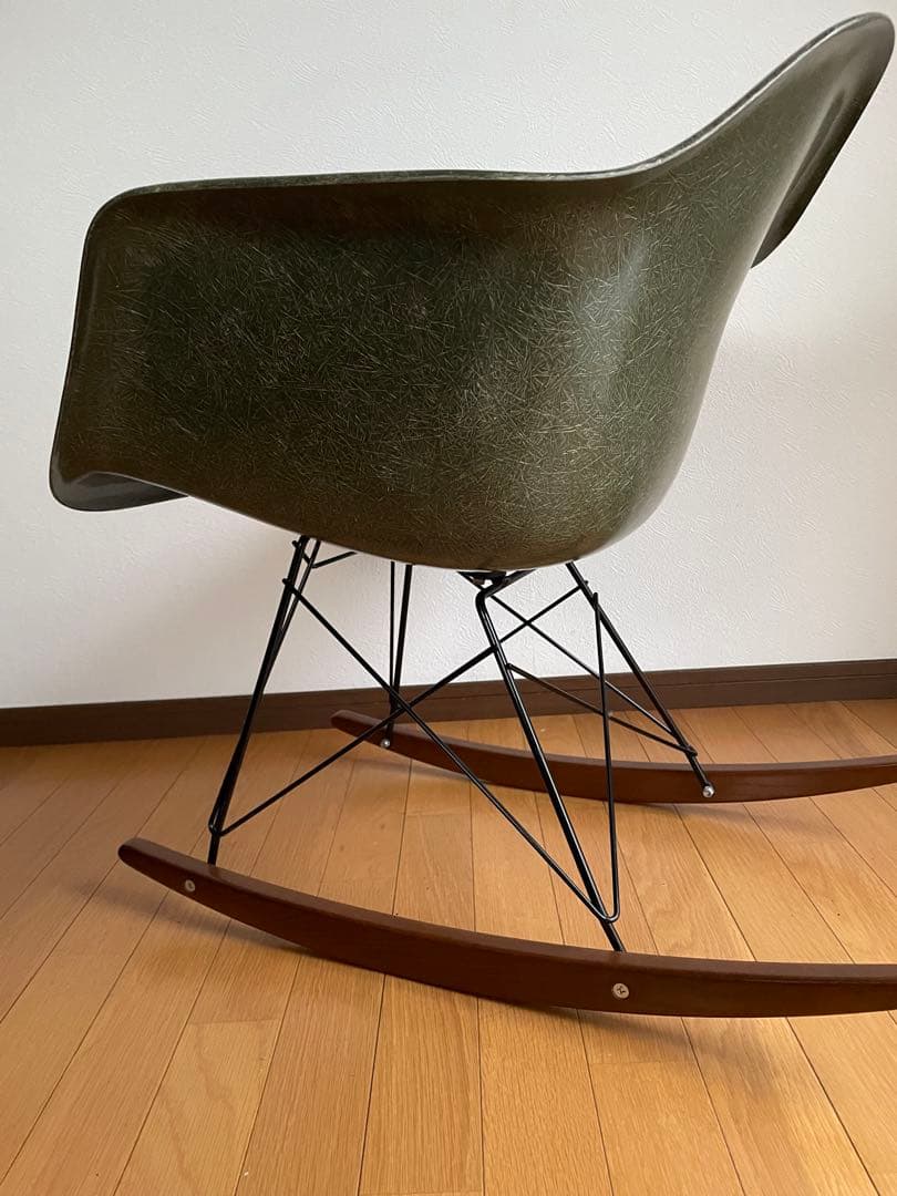 Eames arm shell chair イームズ　アームシェルチェア