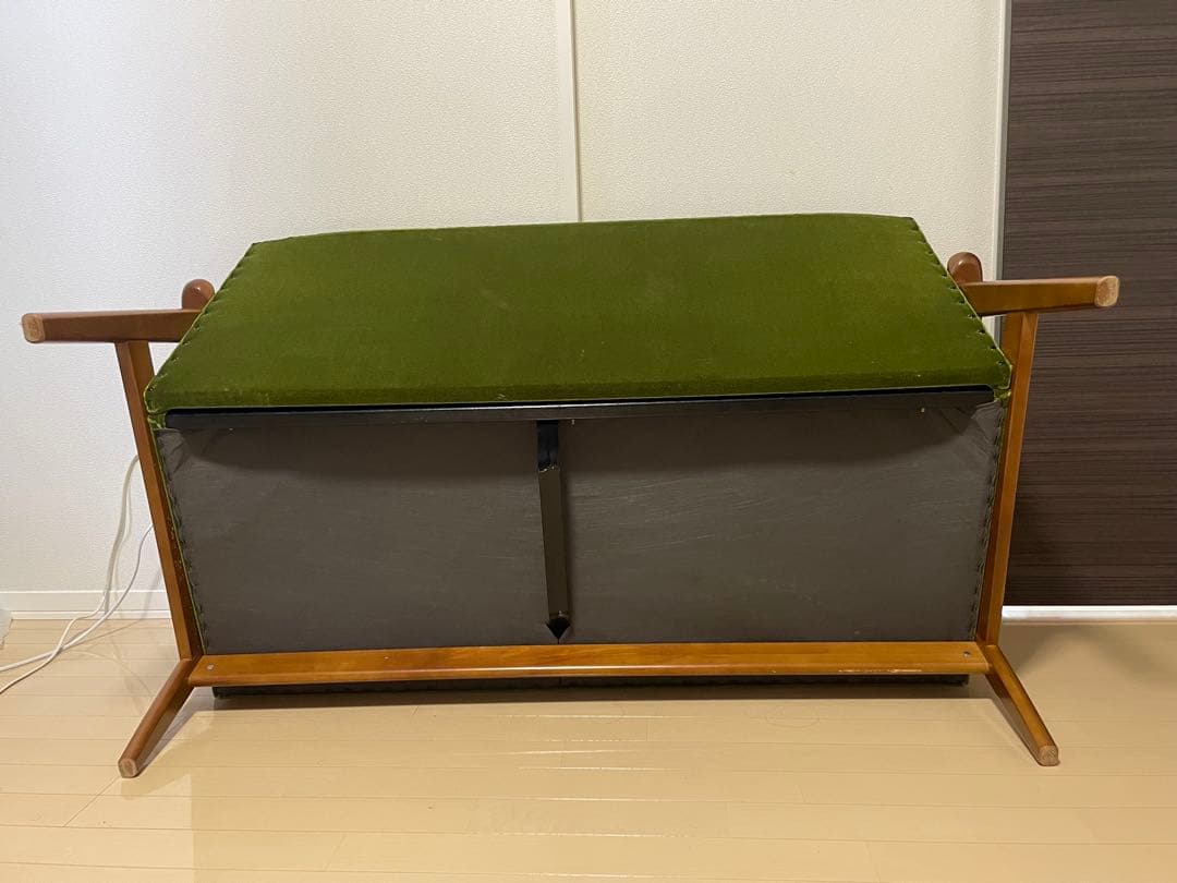 【50周年記念仕様】カリモク60 Kチェア モケットグリーン　2人掛けソファ