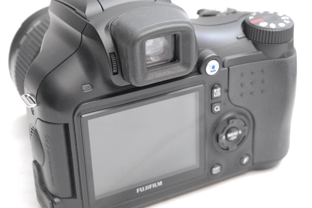 FUJIFILM FinePix S6000fd (良品）