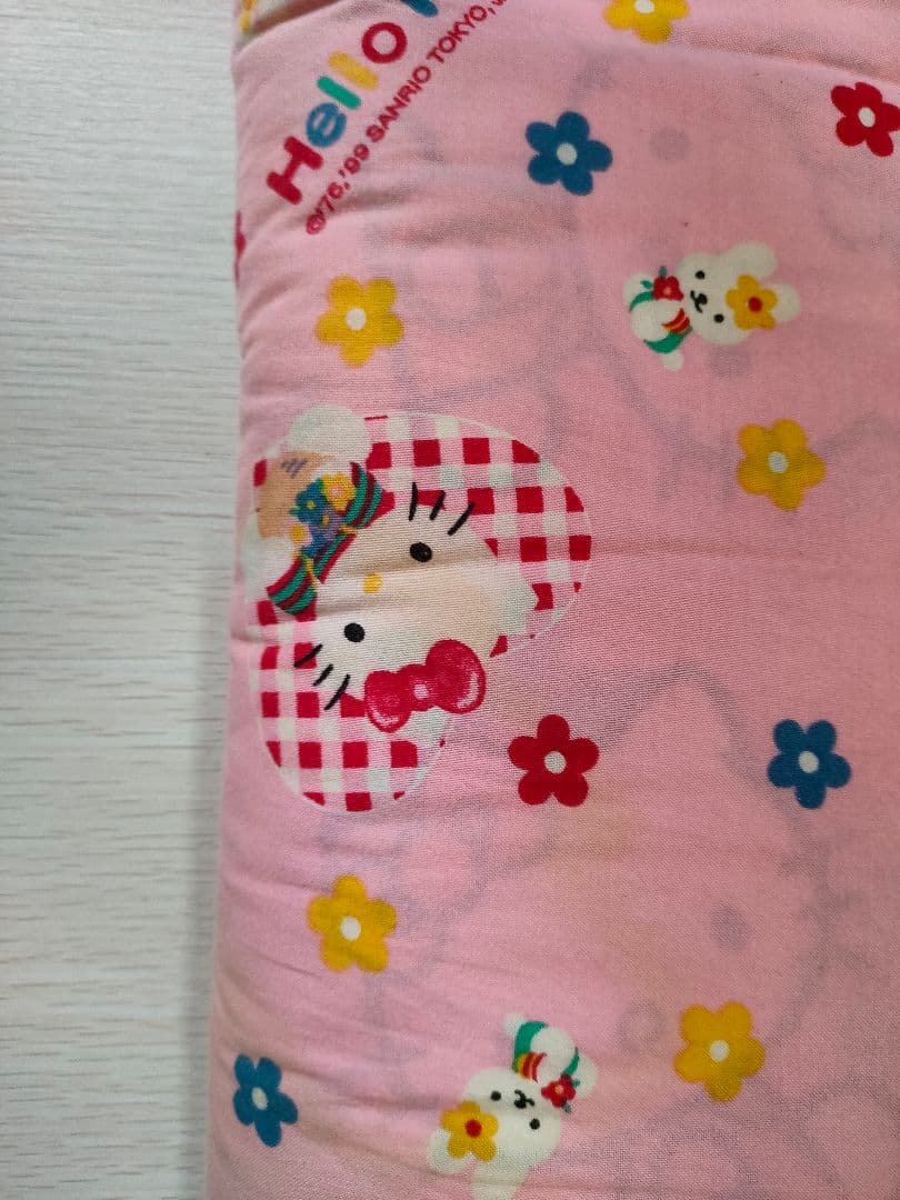 【Sanrio】ハローキティ敷布団　敷きマット
