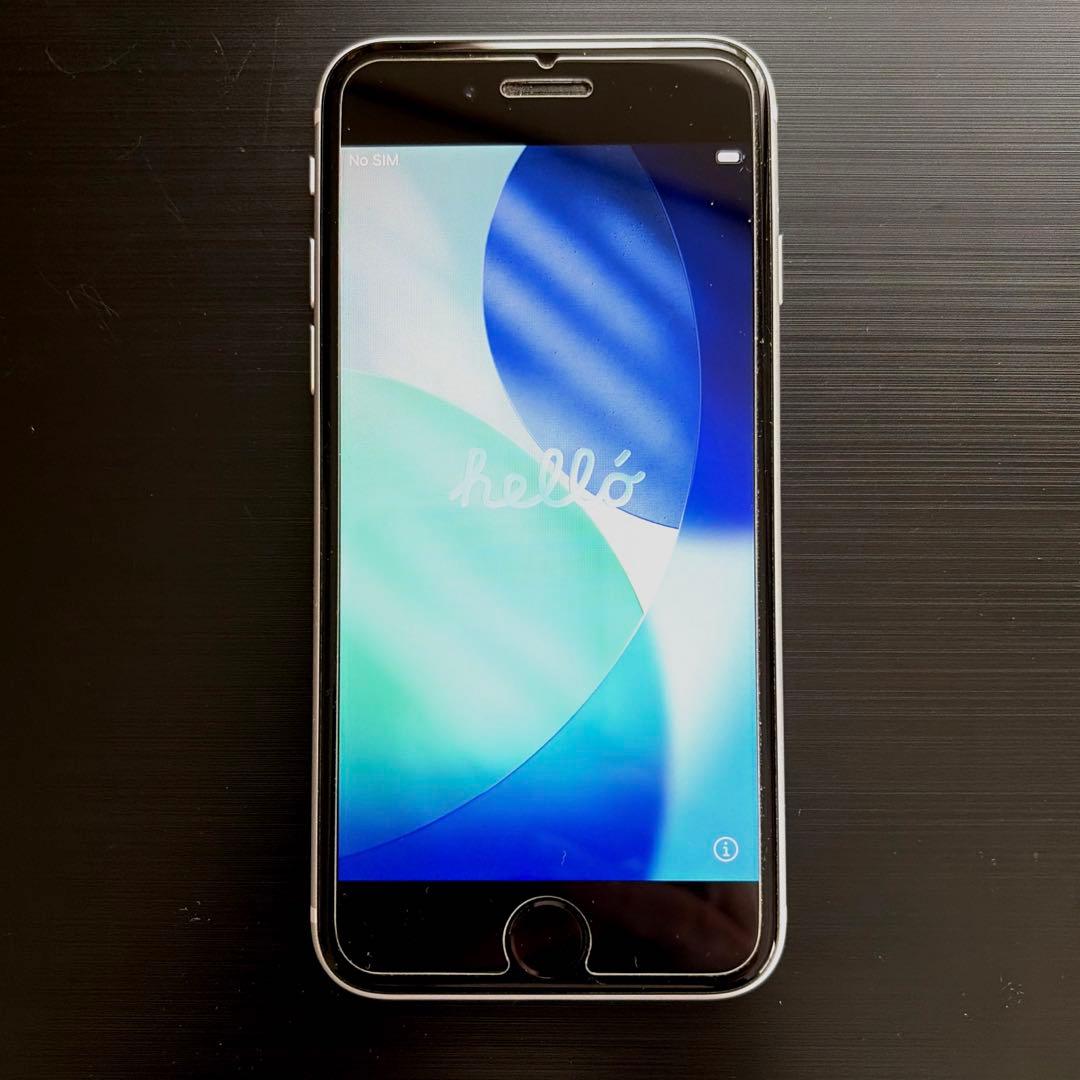 【美品】Apple iPhone SE (第2世代) 64GB ホワイト