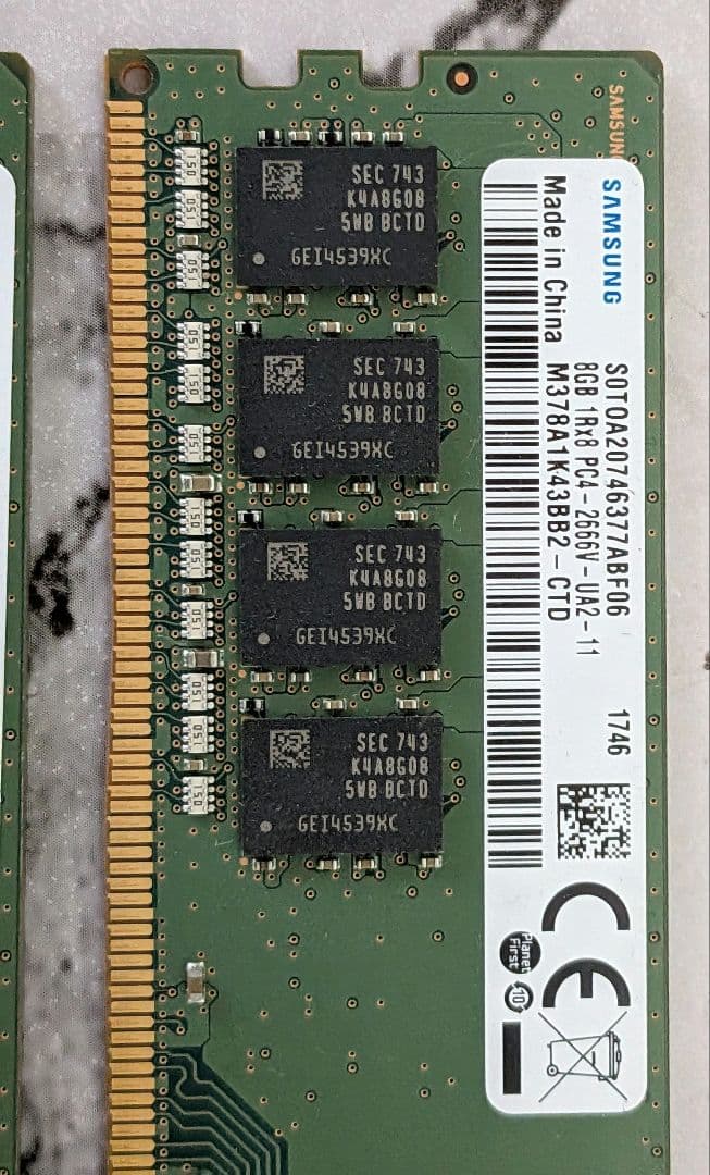 メモリー Samsung 1Rx8 8GB PC4 M378A1K43BB2-CTD