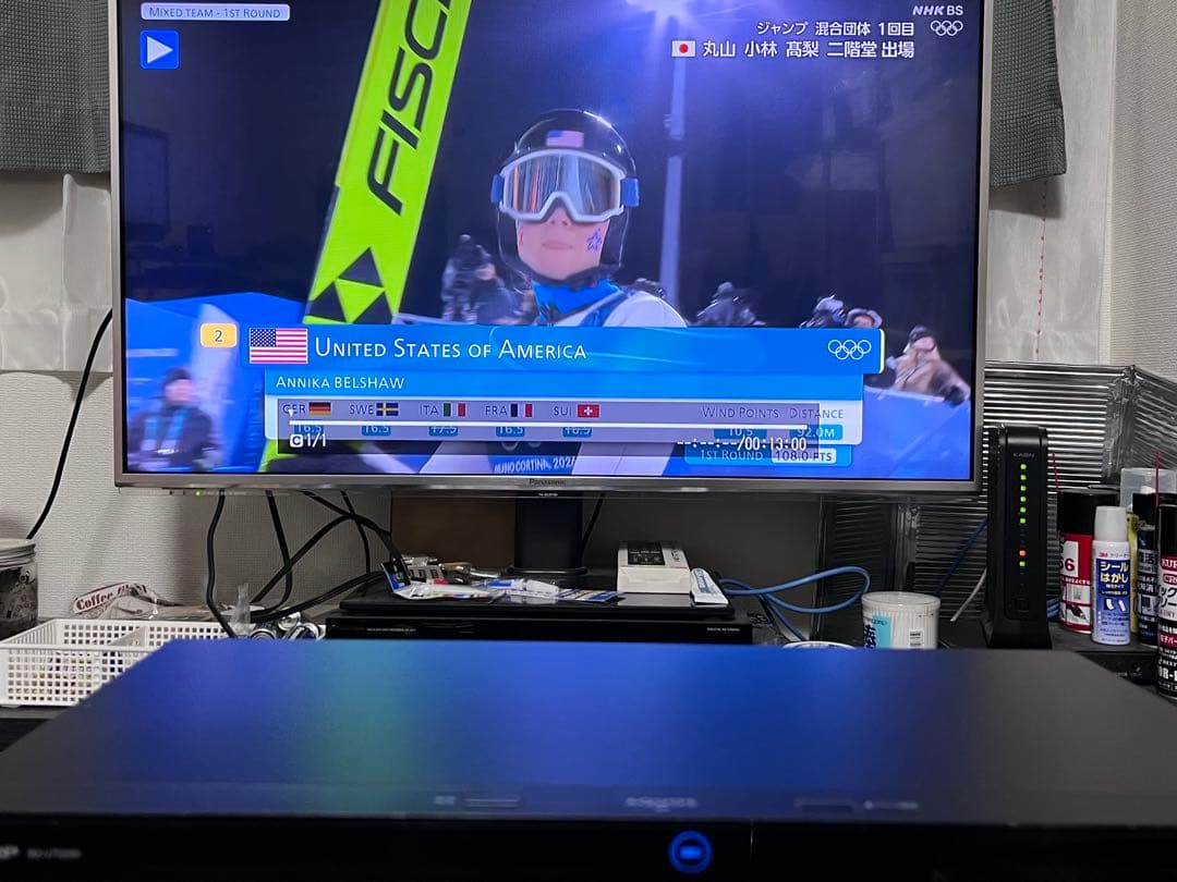 ULTRA HD 2TB 3番組録画　シャープBDレコーダー BD-UT2200