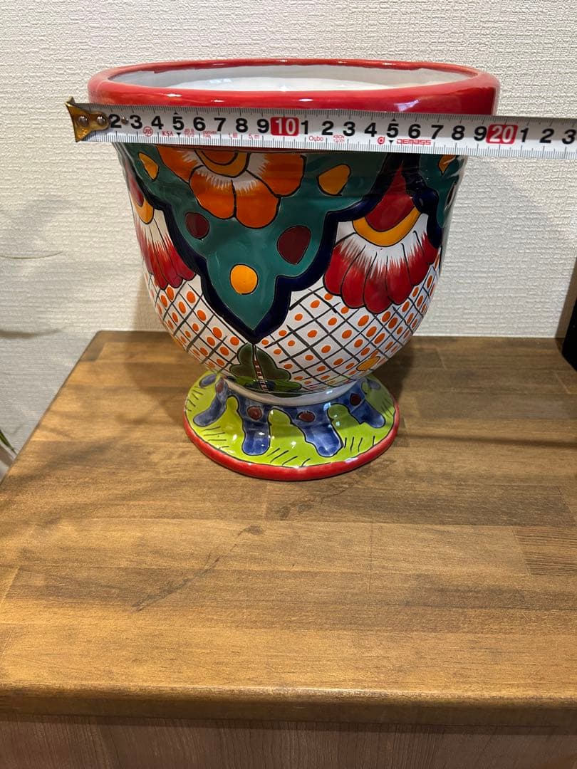 メキシコ、グアナファト焼、カラフルな植木鉢