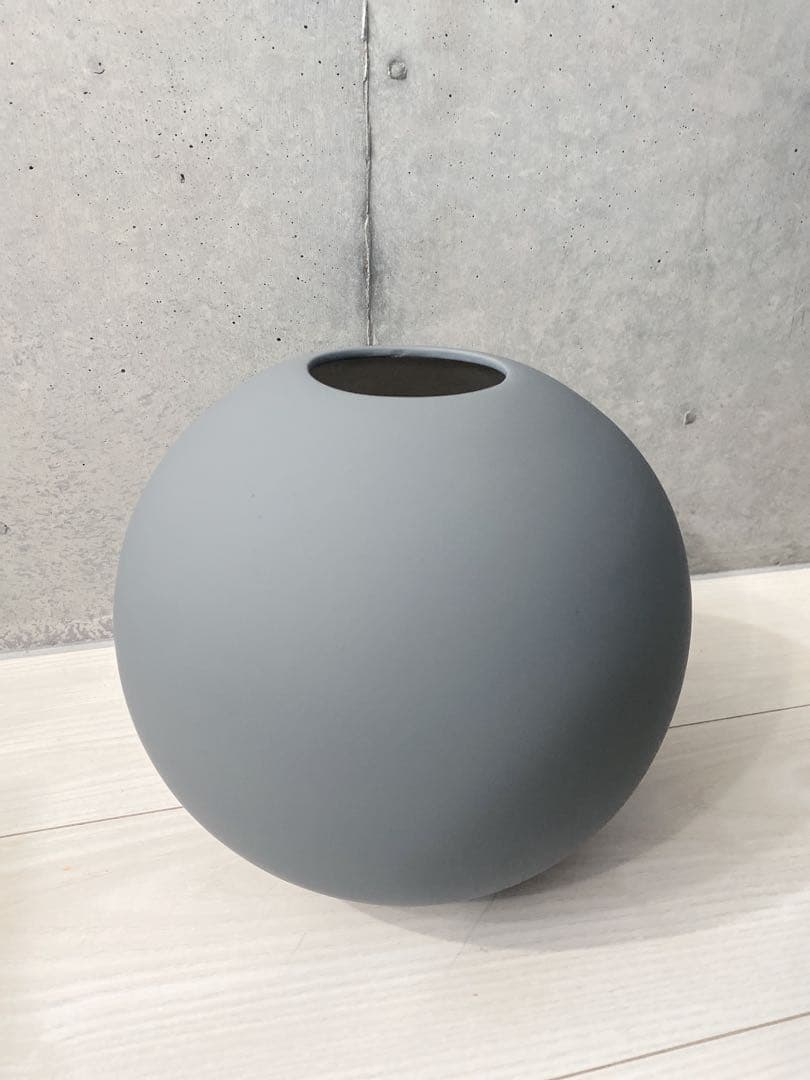 cooee design ボールベース　グレー　20cm 花瓶　フラワーベース