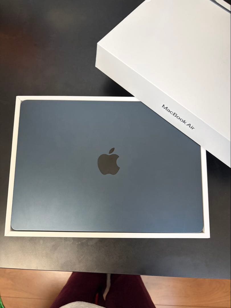Apple MacBook Air M3 ミッドナイト