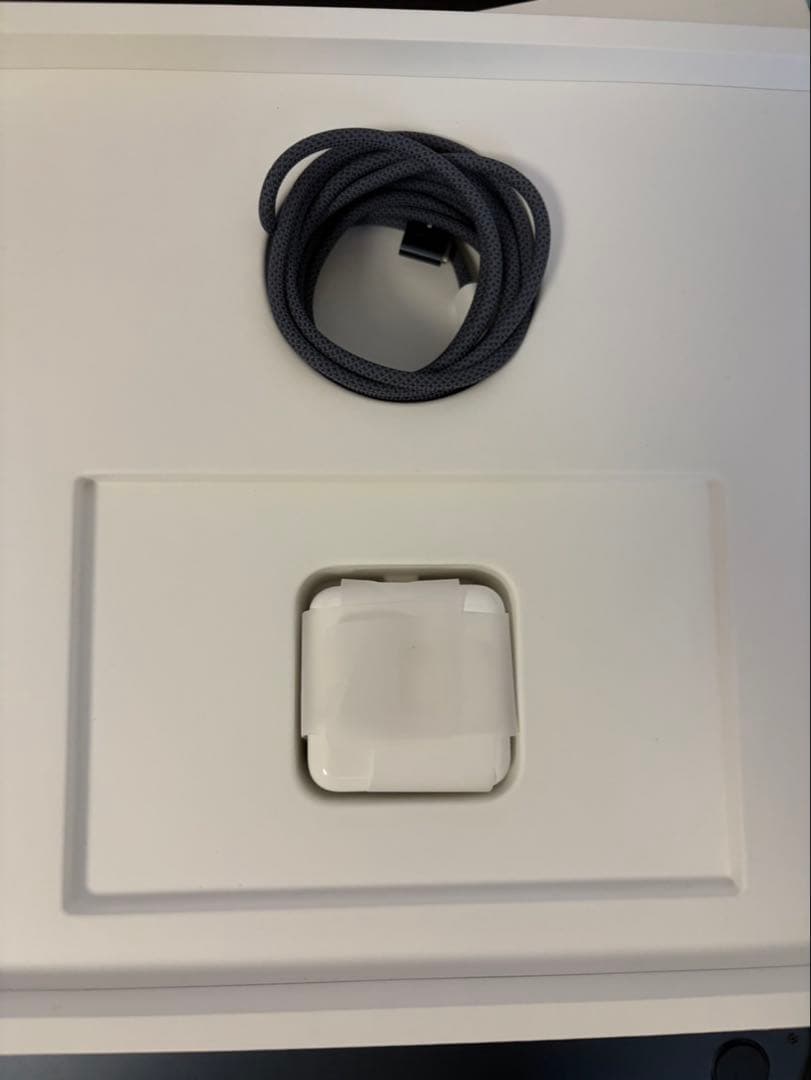 Apple MacBook Air M3 ミッドナイト