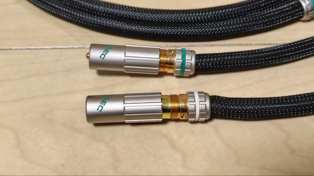 SAEC サエク SL-1990 V2 RCAケーブル 1mのペアです。