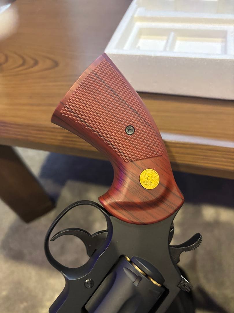 PYTHON 357MAGNUM 4inchコルトパイソン
