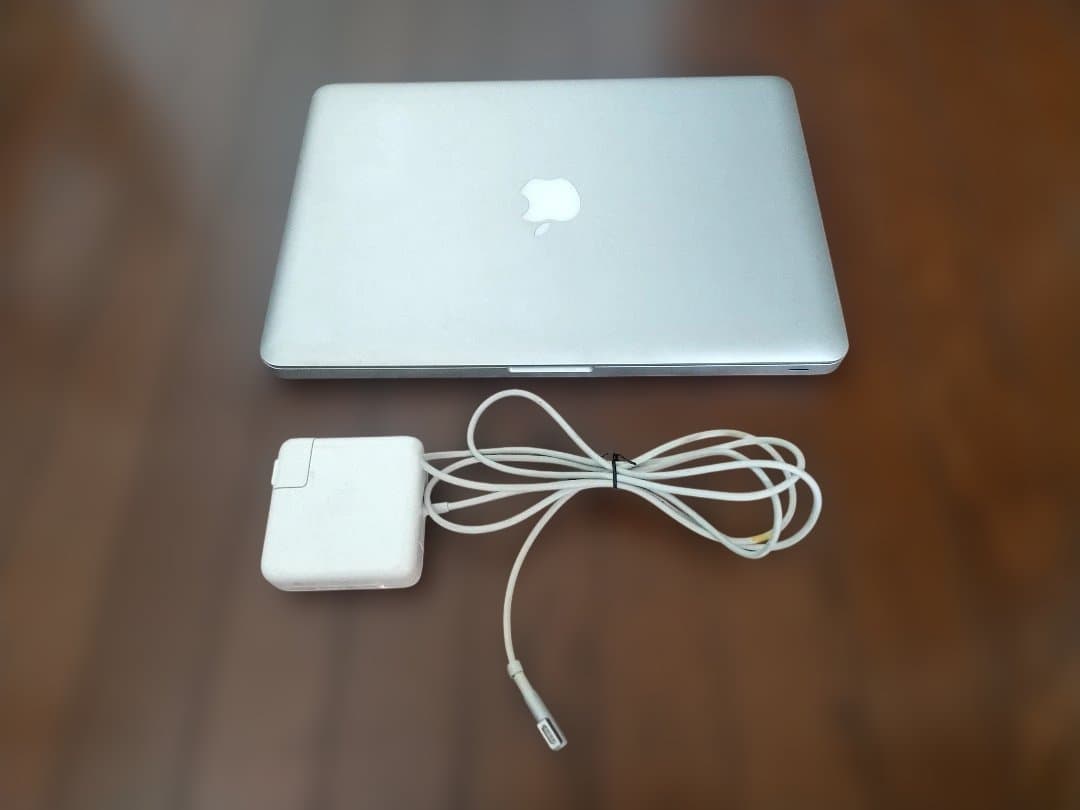 【美品】MacBook Pro 13インチ Mid 2012 充電器付き