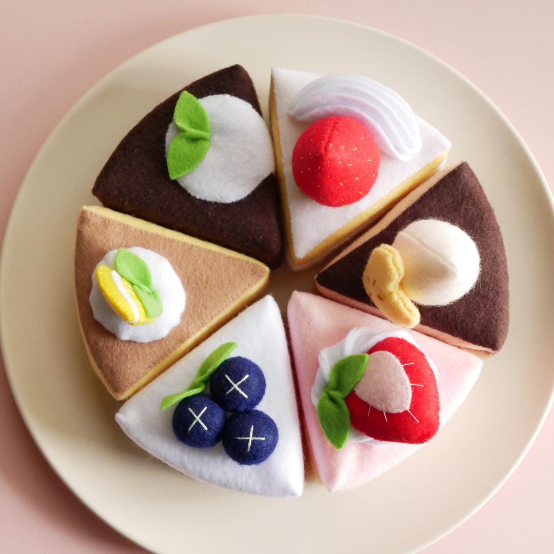 【サンプルページ　No.19】フェルトままごと　ケーキ１