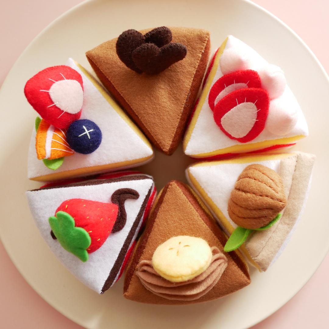 【サンプルページ　No.19】フェルトままごと　ケーキ１
