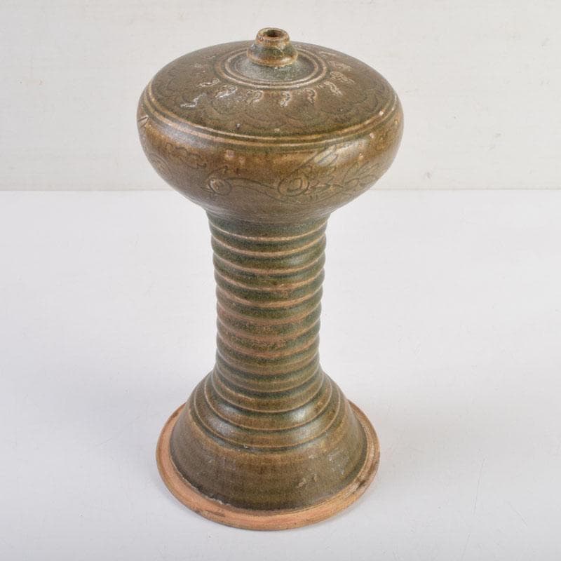 タイ古陶磁　スンコロク　宋胡録　青磁　刻神獣壷　C　9170