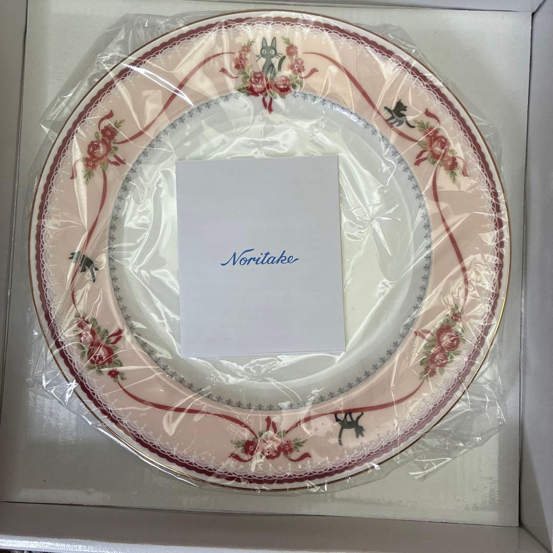 ノリタケ　魔女の宅急便 プレート 2枚セット 未使用 ジジ 花柄