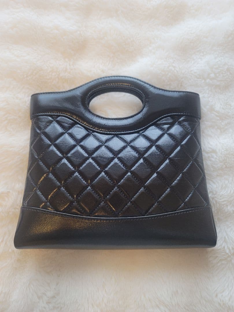 ノベルティ CHANEL キルティング ショルダーバッグ ブラック