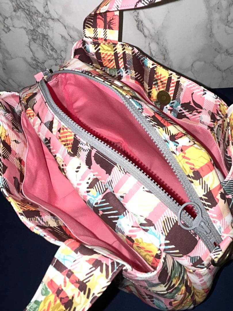 ぽんこ様·͜·ᰔᩚリバティプリント♡カーライン•*¨*•3roomコロンコロンbag