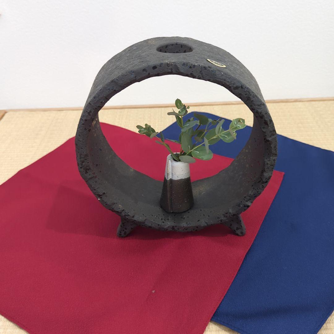 【信楽焼】卓飾り　花入れ　円　黒マット