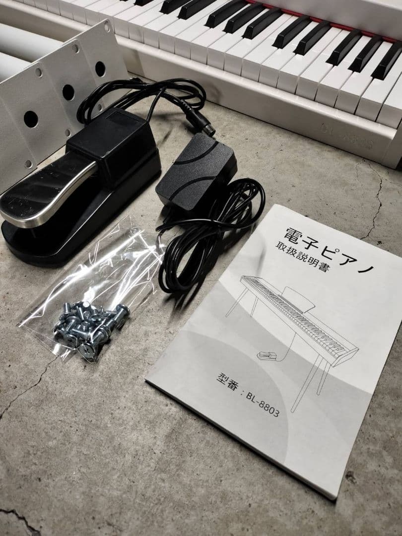 ✯✩極美品✩✯KIMFBAY 木製電子ピアノ 88鍵盤 スタンド付き