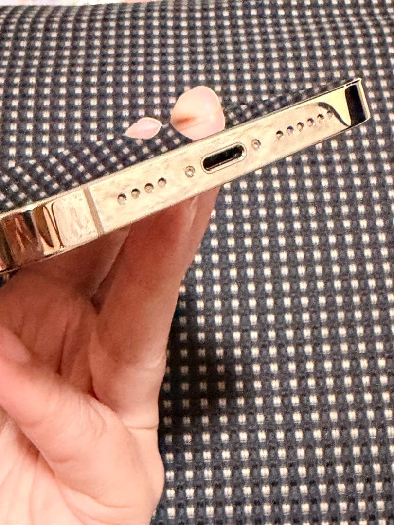 Apple iPhone 13 Pro Max ゴールド + AirPods