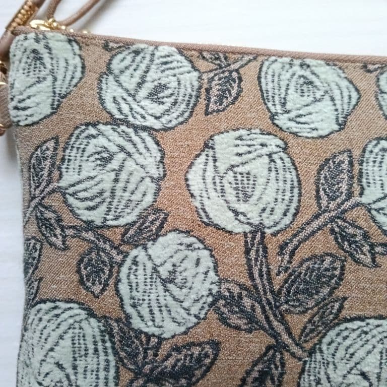 ミナペルホネン　スマホゆったりポシェット　rosy　カーキ×ミント