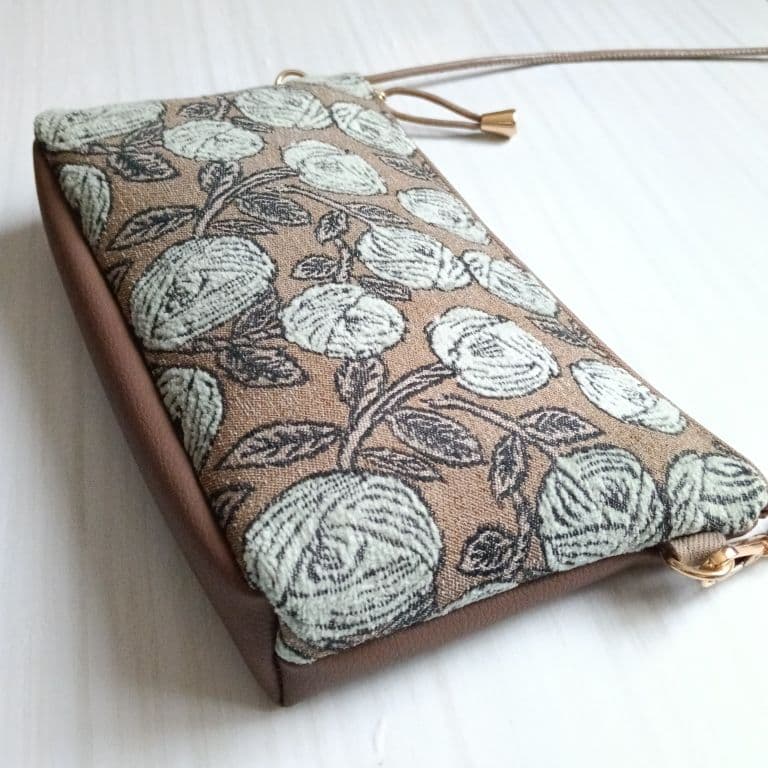 ミナペルホネン　スマホゆったりポシェット　rosy　カーキ×ミント