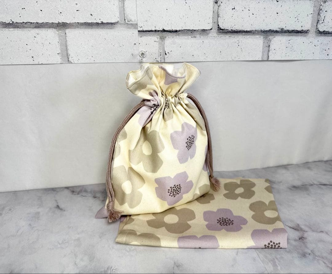 入学入園　レッスンバック　お着替え袋　上履き入れ　給食袋　ランチョンマット５点