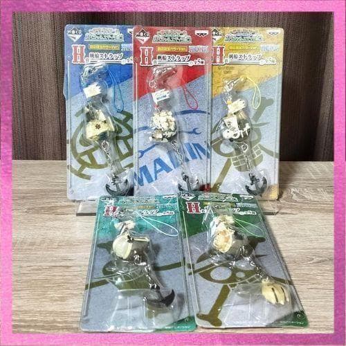 新品多数　ワンピース【単価￥64　100点】当時レア物　コンプ品　美品揃い