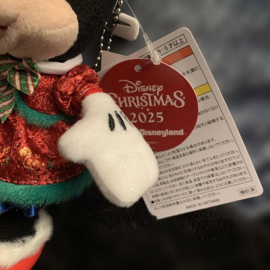 ディズニー　クリスマス2025 ミニー　ミッキー　ぬいぐるみバッジ　トイズ