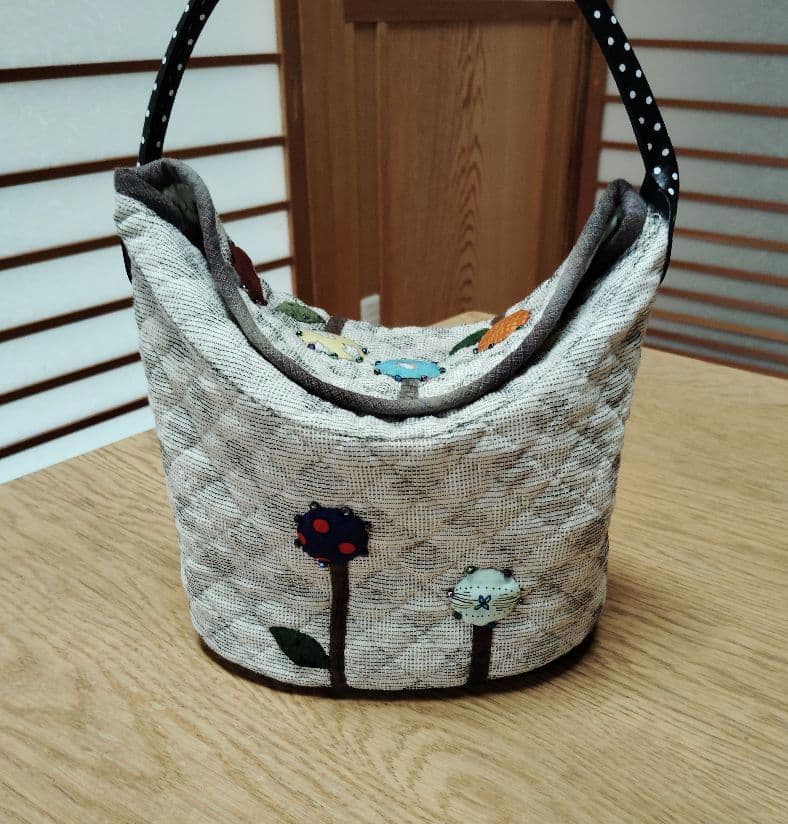 プラバン入り手提げバッグ パッチワーク ハンドメイド ワンハンドル お散歩